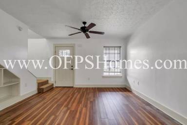 Main picture of 65 Chatelaine Cir SE