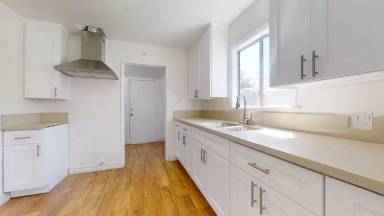 Main picture of 4318 W 163rd St