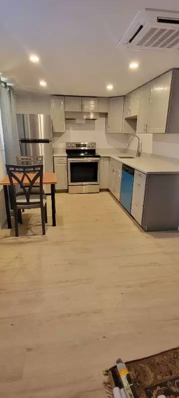 Main picture of 934 Plum St