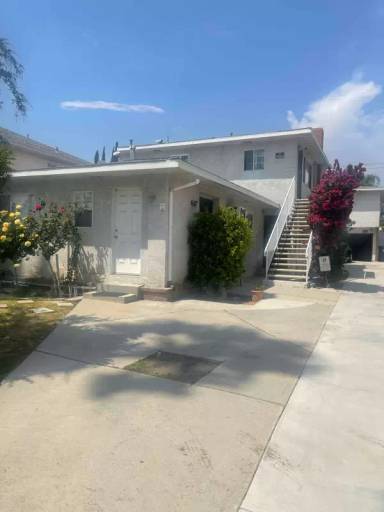 Main picture of 717 1/2 W Glenoaks Blvd