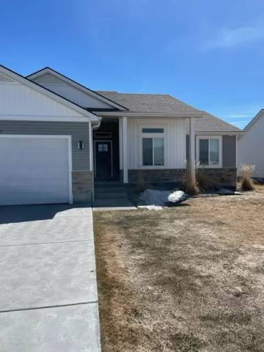 Main picture of 4916 Remember Dr