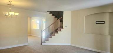 Main picture of 883 Kiwi St