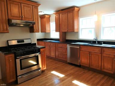 Main picture of 13 Wilson Ave