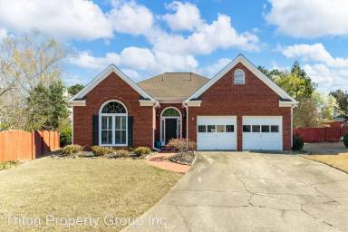 Main picture of 830 Stansbury Dr