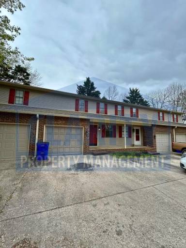 Main picture of Grove Cir NW