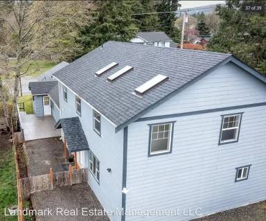 Main picture of 3522 Lakeway Dr