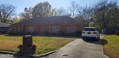 Main picture of 5820 Bridle Path Ln