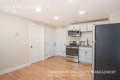 Main picture of 323 N Mulberry St