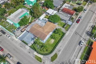 Main picture of 2101 NW 26th St