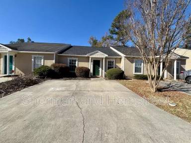 Main picture of 310 Evans Lake Way