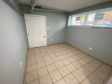Main picture of 8000 S Champlain Ave