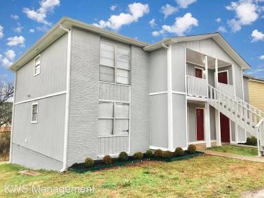 Main picture of 2211 Jonathan Dr NW