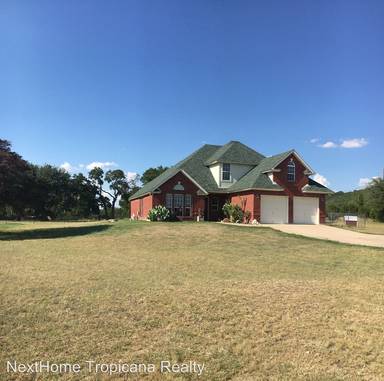 Main picture of 310 White Oak Way