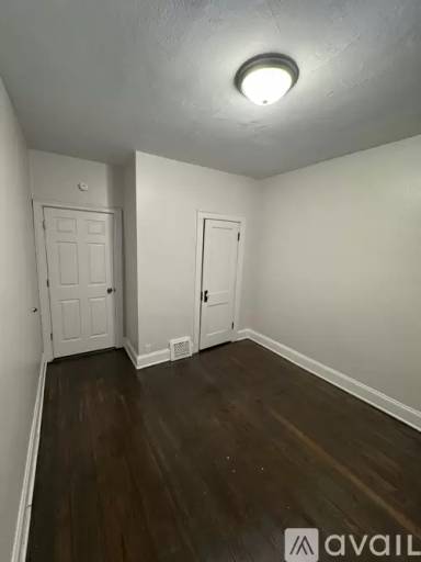 Main picture of 3824 S Iowa Ave