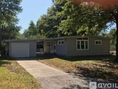 Main picture of 1709 SW Harp Pl