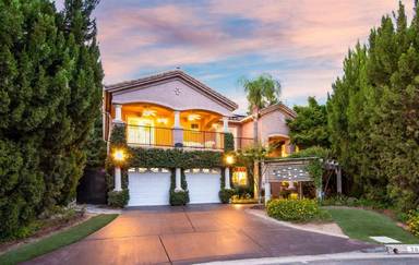 Main picture of 7866 N Gregory Ave