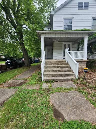 Main picture of 1600 S Center St