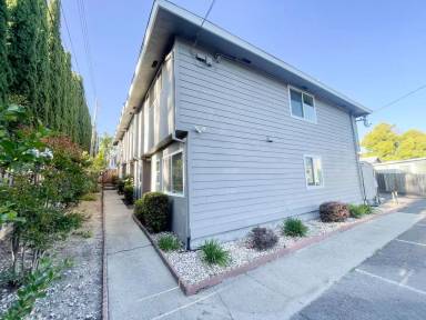 Main picture of 4664 Heyer Ave