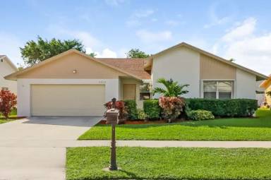 Main picture of 23119 SW 55th Ave