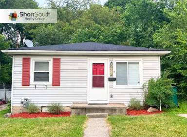 Main picture of 1514 Robertson Ave