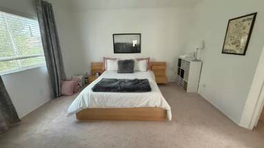 Main picture of 25673 Lawton Ave