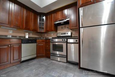 Main picture of 11 Strathmore Rd