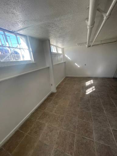 Main picture of 41 Jeanette St