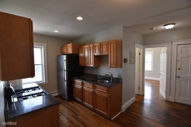Main picture of 50 Lyon St