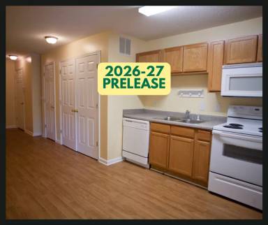 Main picture of 110 S Roberson St