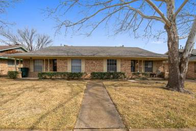 Main picture of 1917 Yarborough Dr
