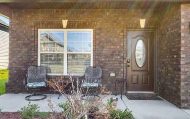 Main picture of 121 Flat Rock Rd