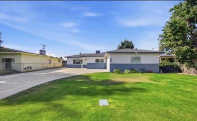 Main picture of 3509 Laverne Ave