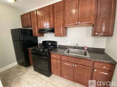 Main picture of 3222 N Karlov Ave