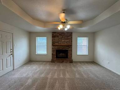 Main picture of 208 W Blancas Dr