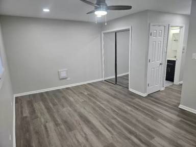 Main picture of 135 E 103rd St