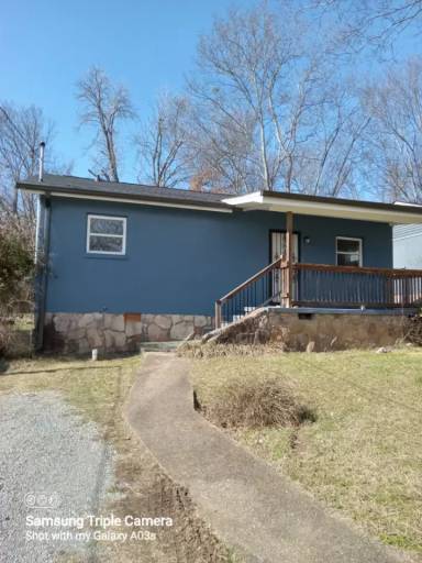 Main picture of 4623 Highland Ave