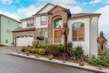 Main picture of 7709 SE 120th Pl