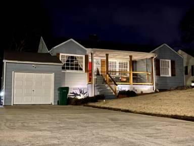 Main picture of 3301 Almon St