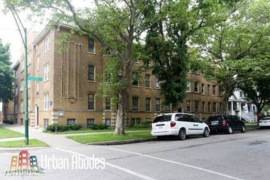 Main picture of 2100 W Ainslie St