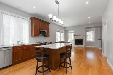 Main picture of 54 Evergreen Ave