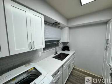 Main picture of 5901 W 25th St