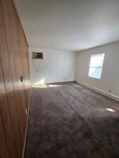 Main picture of 349 Range Ln
