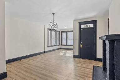 Main picture of 3931 Utah St