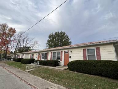 Main picture of 830 N Washington St