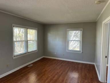 Main picture of 1408 Armour St