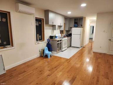 Main picture of 1776 80th St