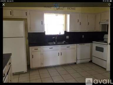 Main picture of 290 Briggs St