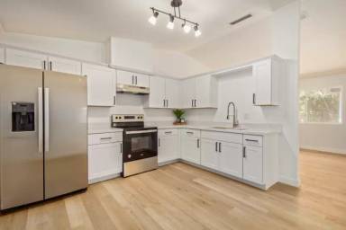 Main picture of 4654 E Camino St