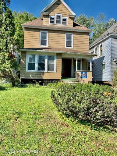 Main picture of 922 Westcott St