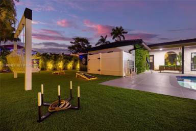 Main picture of 10366 NW 15th St